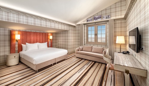 Corner Room