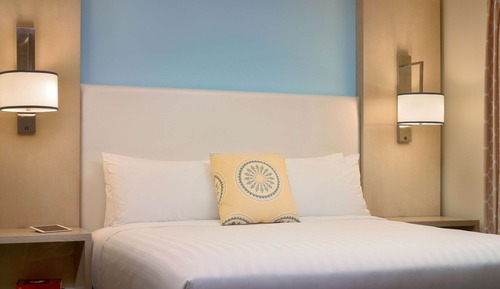 Studio Suite, 1 King Bed, Accessible (Tub)