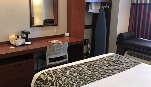 Studio Suite, 1 King Bed, Non Smoking