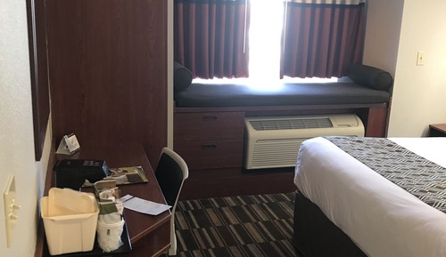 Standard Room, 1 Queen Bed, Non Smoking