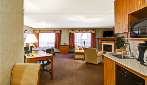 Honeymoon Suite