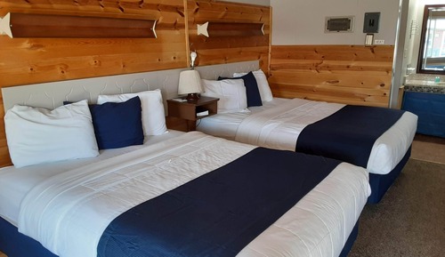 Standard Double Room, 2 Queen Beds