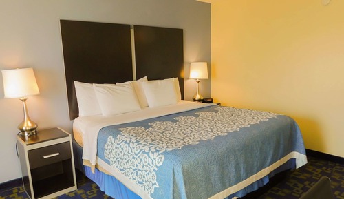 Room, 1 King Bed, Non Smoking