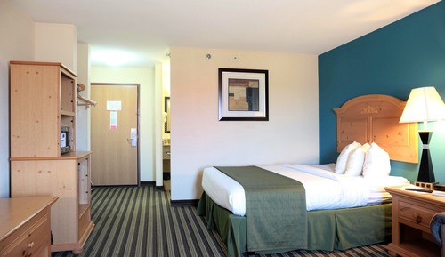 Queen Suite 