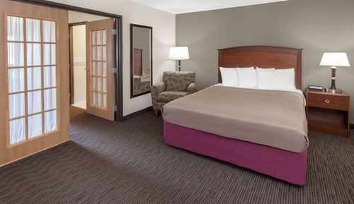 Suite, Multiple Beds, Non Smoking (Two-Bedroom Suite)