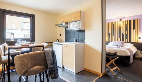 Studio, Multiple Beds