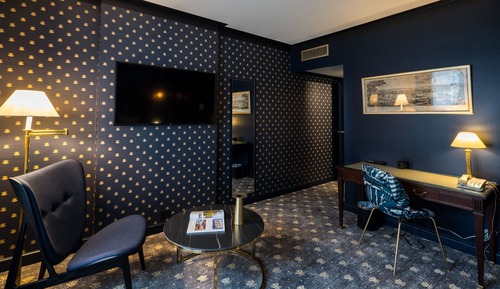 Superior Room, 1 King Bed