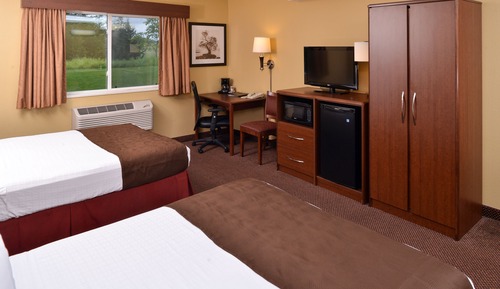 Room, 2 Queen Beds, Accessible, Non Smoking (Mobility, Roll-In Shower)