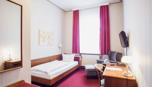 Standard Single Room, Non Smoking (incl.3.50€ Energy Fee p.pers./p.night)