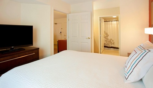 Suite, 1 Bedroom (Mobility/Hearing Accessible, Tub)