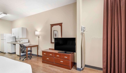 Studio, 1 Queen Bed, Accessible, Non Smoking