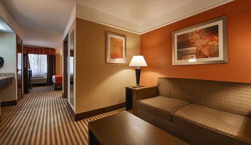 Suite, 1 King Bed, Accessible, Non Smoking