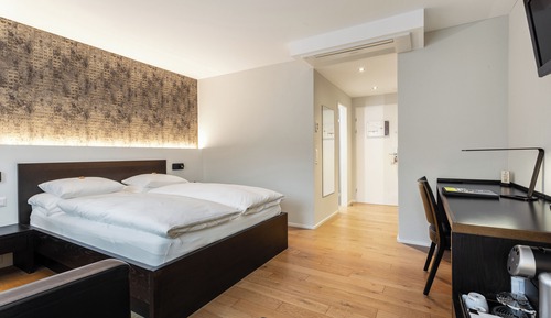 Superior - Room, 1 Queen Bed, Air Condition