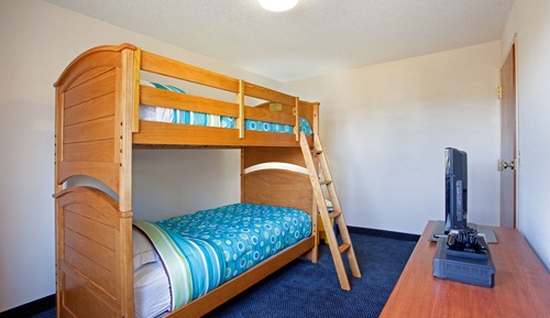 Suite, 2 Queen Beds, Courtyard View