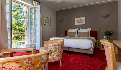Deluxe Room, Balcony, Pool View