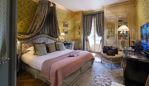 Deluxe Double Room with Free Spa Access