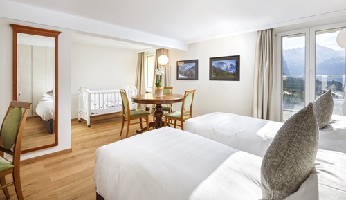 Deluxe Family Room, Balcony, Mountain View (Jungfrau)