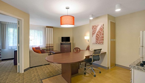 Suite, 1 Queen Bed with Sofa bed, Non Smoking