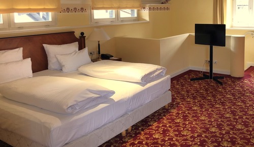 Suite, Balcony, Mountain View