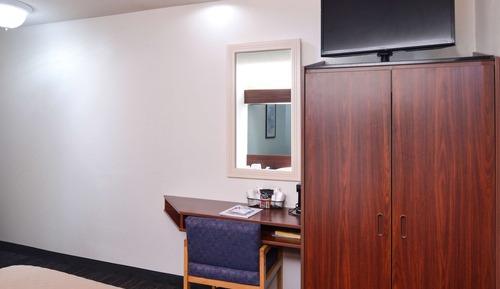 Suite, 2 Queen Beds, Non Smoking