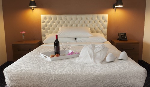 Room, 1 Queen Bed (Presidio)