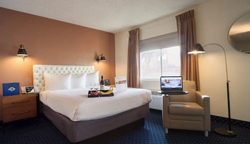 Room, 1 King Bed, Accessible (Presidio)