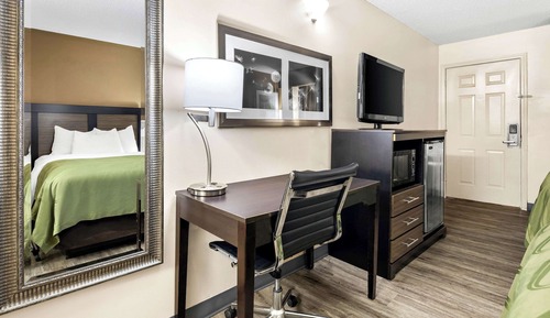 Standard Room, 2 Double Beds, Non Smoking