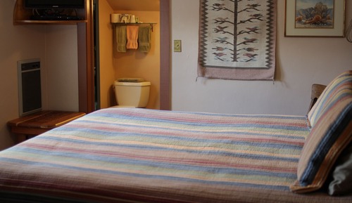 Standard Room, 1 King Bed (Room 4)