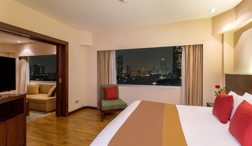Suite, 1 King Bed, River View (Plaza)