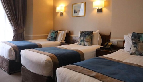Triple Room, Three Beds