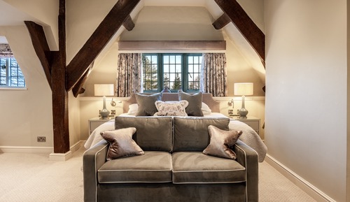 Manor Suite