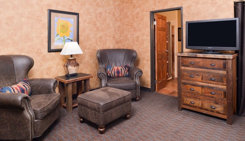 Suite, 1 King Bed, Non Smoking, Jetted Tub