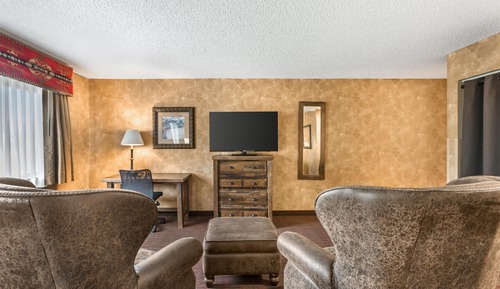 Executive Room, 1 King Bed, Non Smoking, Refrigerator & Microwave