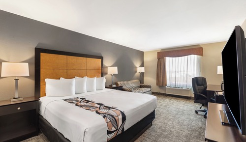 Standard Room, 1 King Bed, Non Smoking