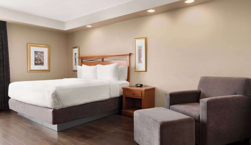 Room, 1 King Bed, Non Smoking