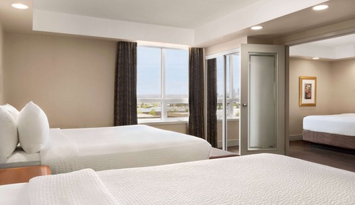 Family Suite, 1 Bedroom, Non Smoking (1 Kingbed & 1 Queenbed)