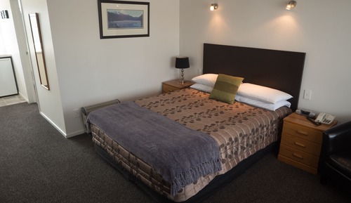 Standard Suite, 1 Bedroom, Non Smoking, Kitchen