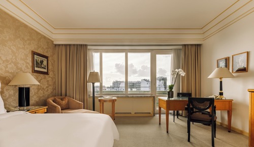 Superior Room, 1 Queen Bed, City View