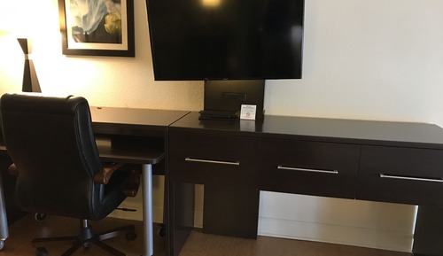 Standard Room, 1 King Bed, Non Smoking, Refrigerator