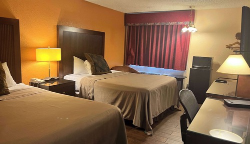 Deluxe Room, 2 Queen Beds, Non Smoking, Refrigerator & Microwave