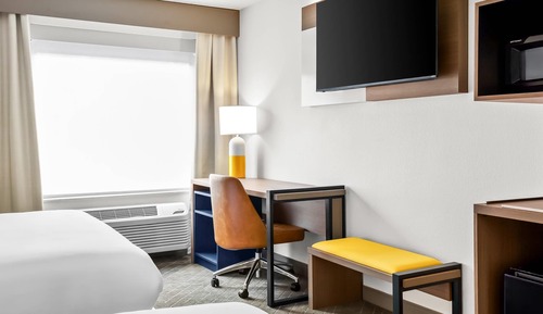 Suite, 2 Queen Beds, Non Smoking