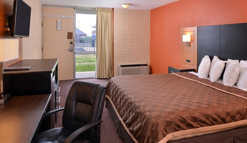 Room, 1 King Bed, Accessible, Non Smoking