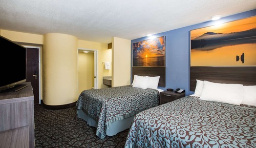 Double Room, 2 Double Beds