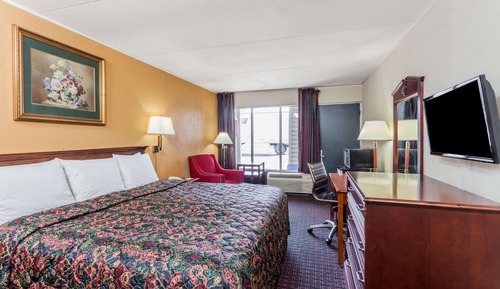 Standard Room, 1 King Bed