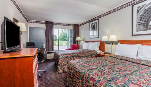 Double Room, 2 Double Beds