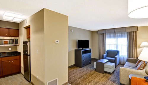 Suite, 1 King Bed, Accessible, Bathtub