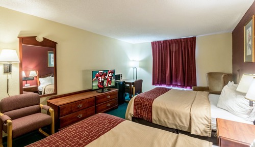 Deluxe Room, 2 Queen Beds, Non Smoking