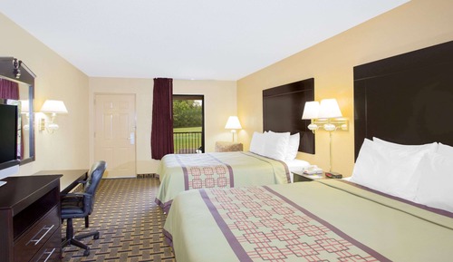 Room, 2 Queen Beds, Smoking