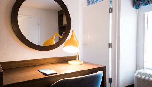 Suite, 1 King Bed