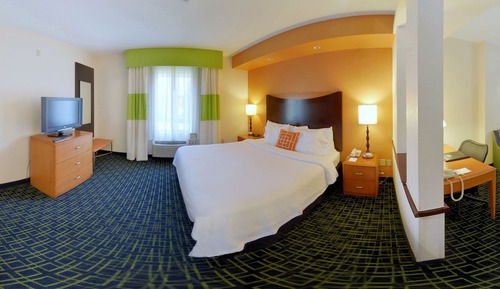 Executive Suite, 1 King Bed with Sofa bed, Non Smoking (Hearing Accessible)